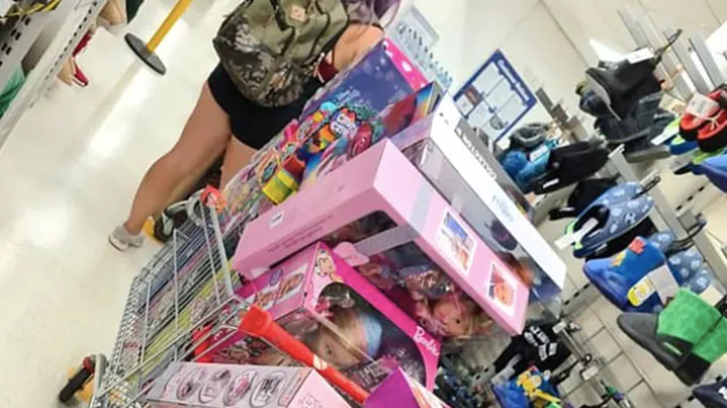 Woman's huge $1500 shopping spree has angered fellow mothers. (Photo / Facebook)