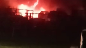 Palmerston North fire: Multiple cars burn, residents report ‘explosions’