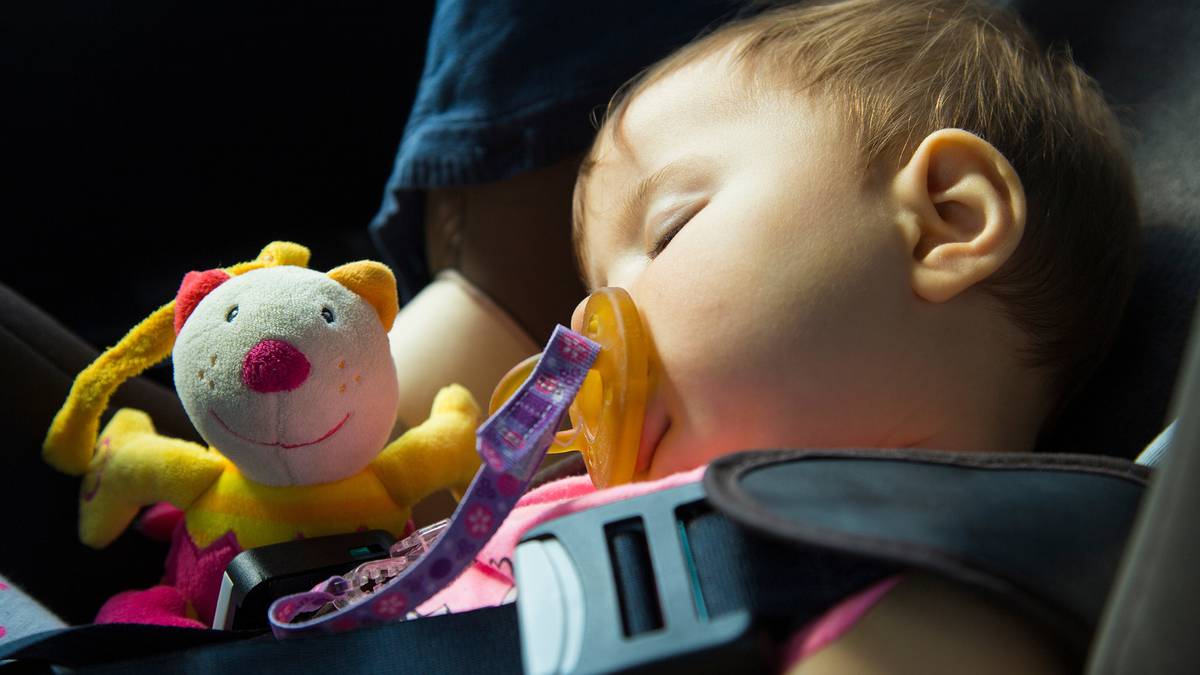 Neighbours almost call police on mum trying to get baby to sleep