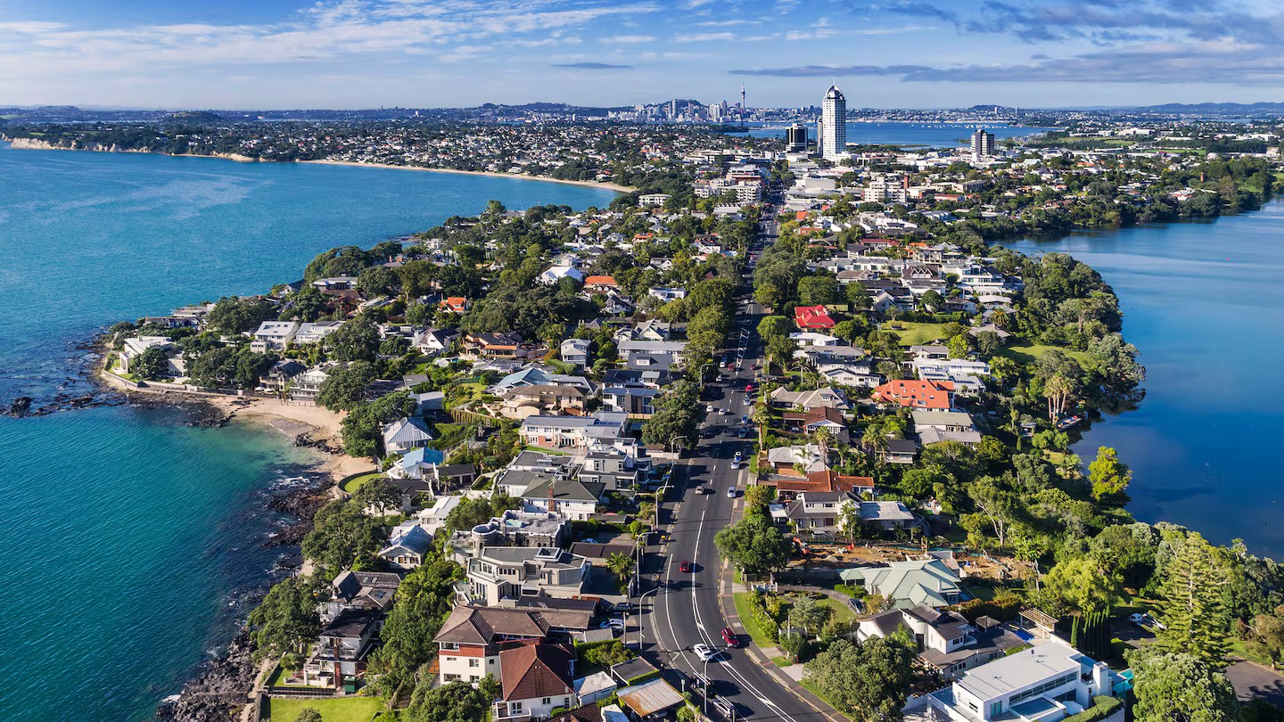 'Help me': Local mum steps in as teens target boy in daylight North Shore attack