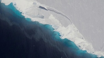 The ‘Doomsday Glacier’ is rapidly melting. Scientists now have evidence for when it started and why