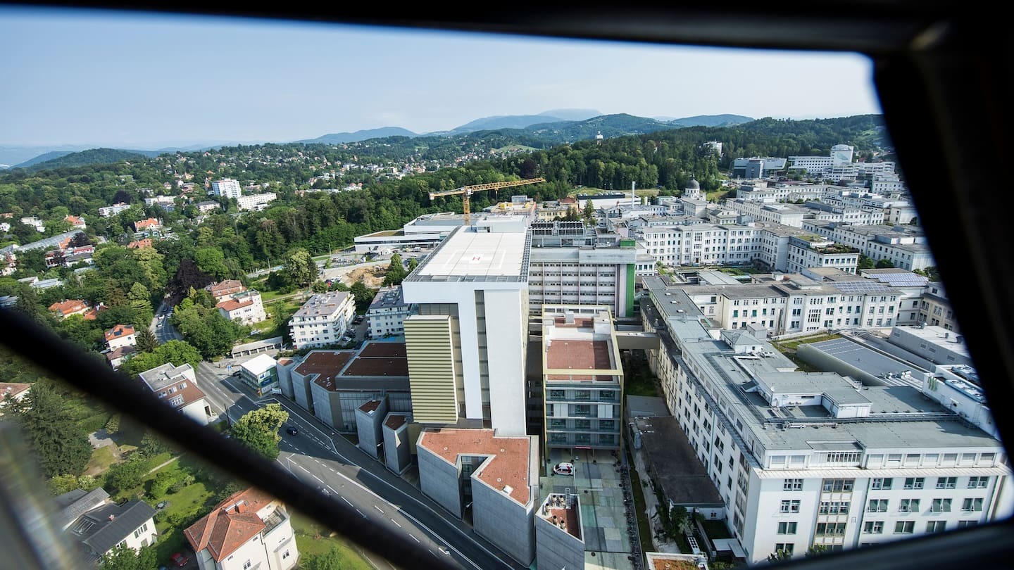 The surgeon allowed her daughter to scrub in for surgery at Austria's University Hospital Graz. Photo / University Hospital Graz