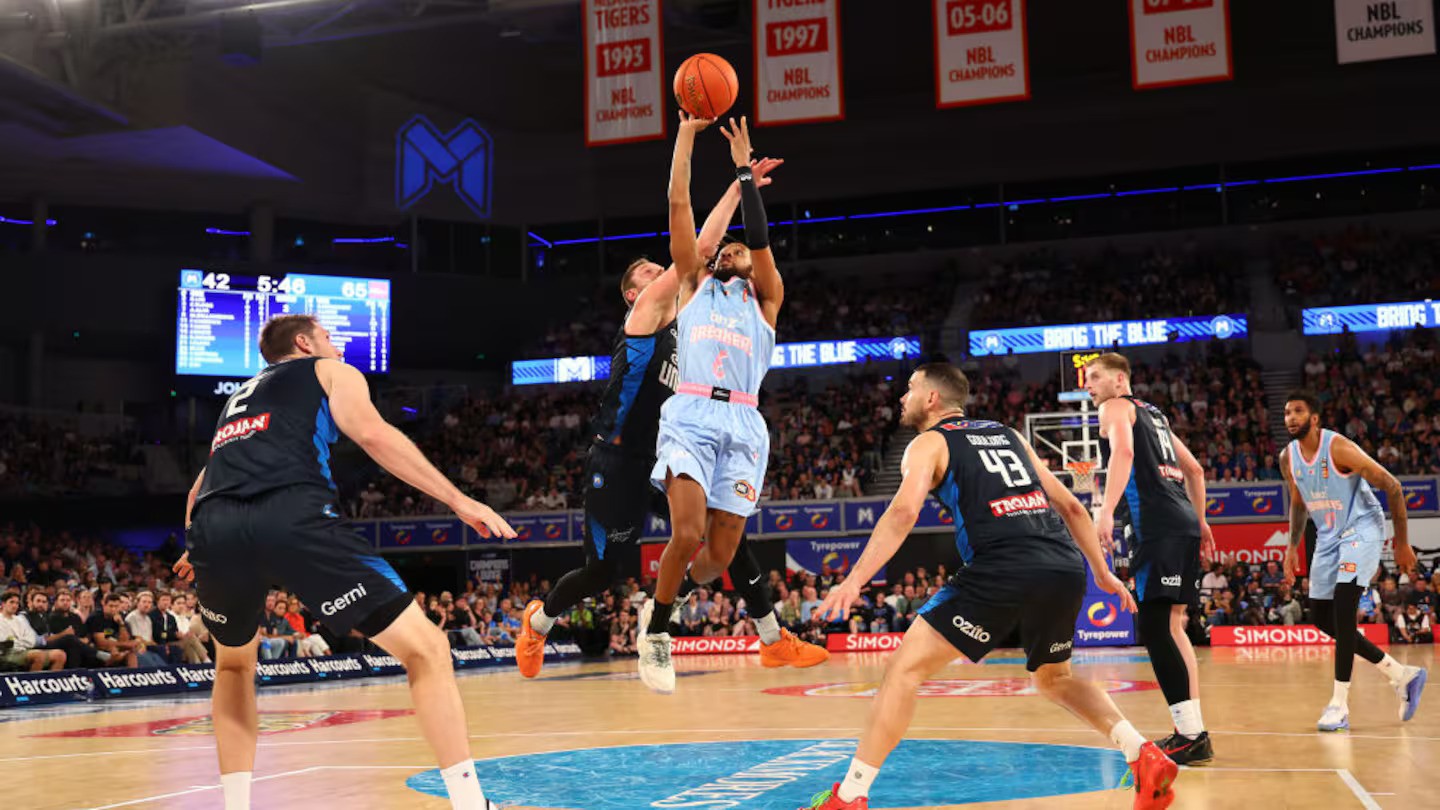 Parker Jackson-Cartwright of the Breakers shoots during the round seven NBL match between Melbourne United and New Zealand Breakers. Photo / Getty Images