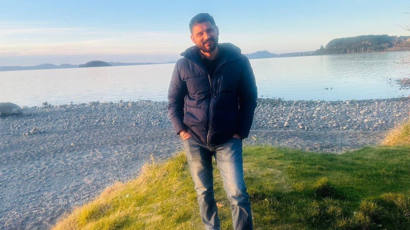 Father killed on way to new job in late-night Hamilton crash