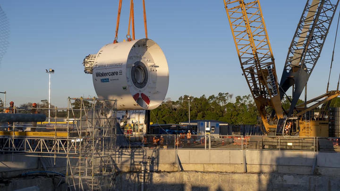 Hiwa-i-te-Rangi TBM is lowered into the ground. (Photo / File)