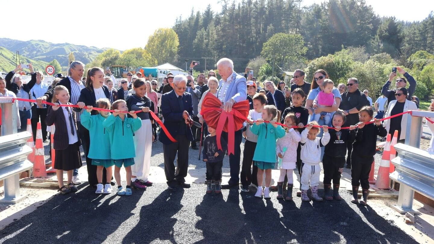 'Divided' communities brought back together after four years with new bridge