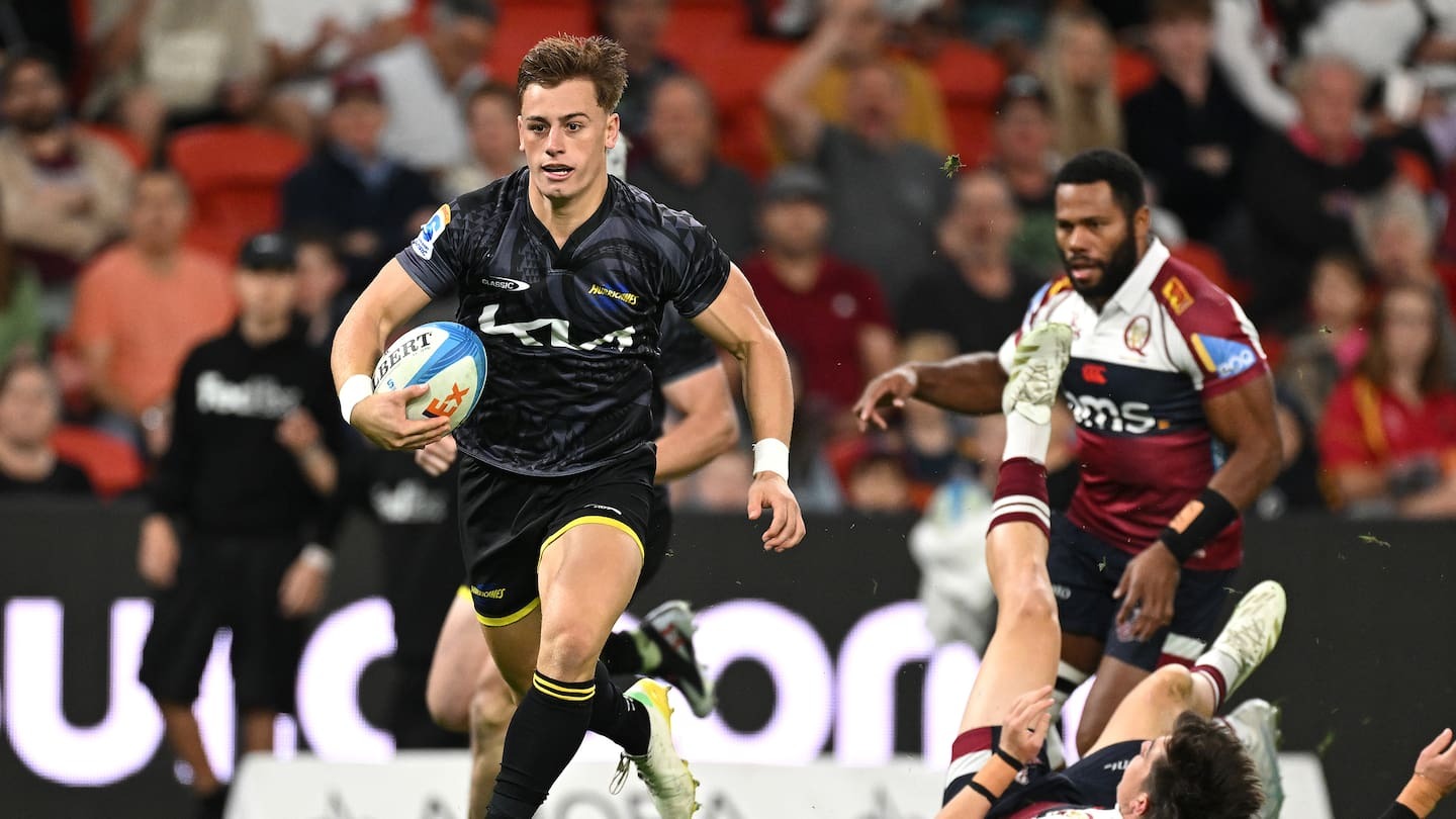 Hurricanes face nervous wait over injury to All Blacks star