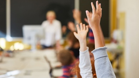 Concerns raised as hundreds of learning support roles remain vacant