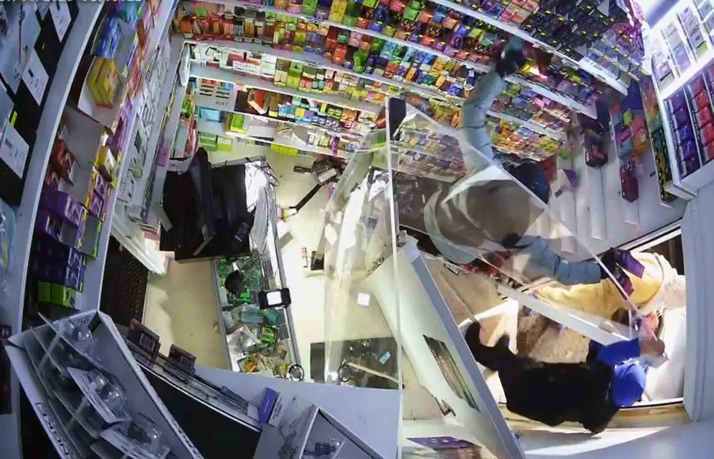 Thieves targeted a Whakatāne vape store on Tuesday morning.