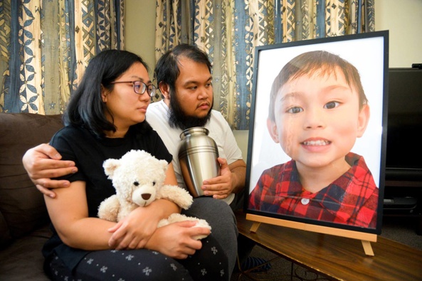 Wellington couple Arvin and Abegail Chua lost their "healthy" son, Sebby, on September 26. Photo / Dave Lintott, lintottphoto.co.nz