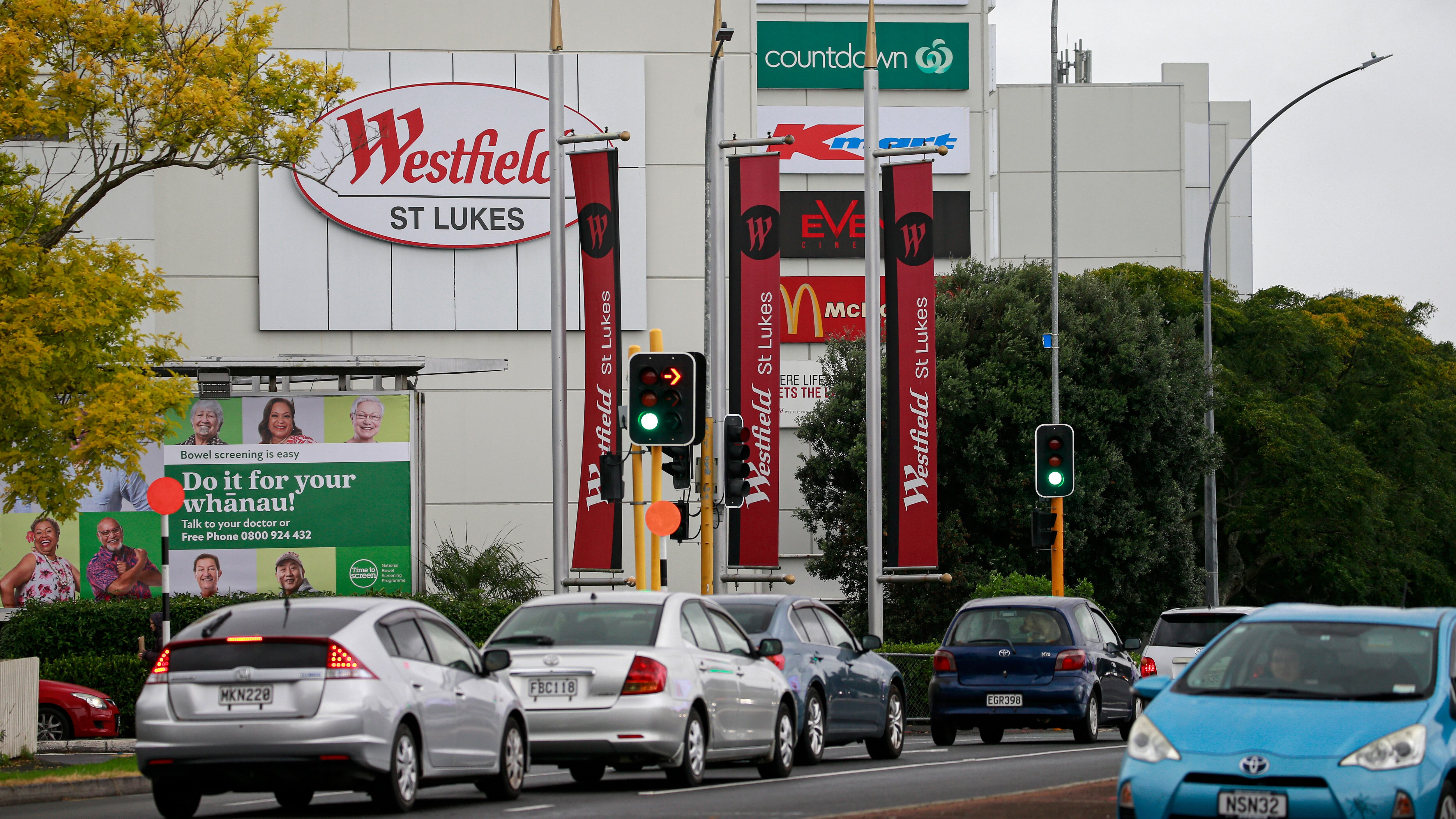 Car rams police vehicle, sparks Eagle chase and arrest at Auckland mall car park