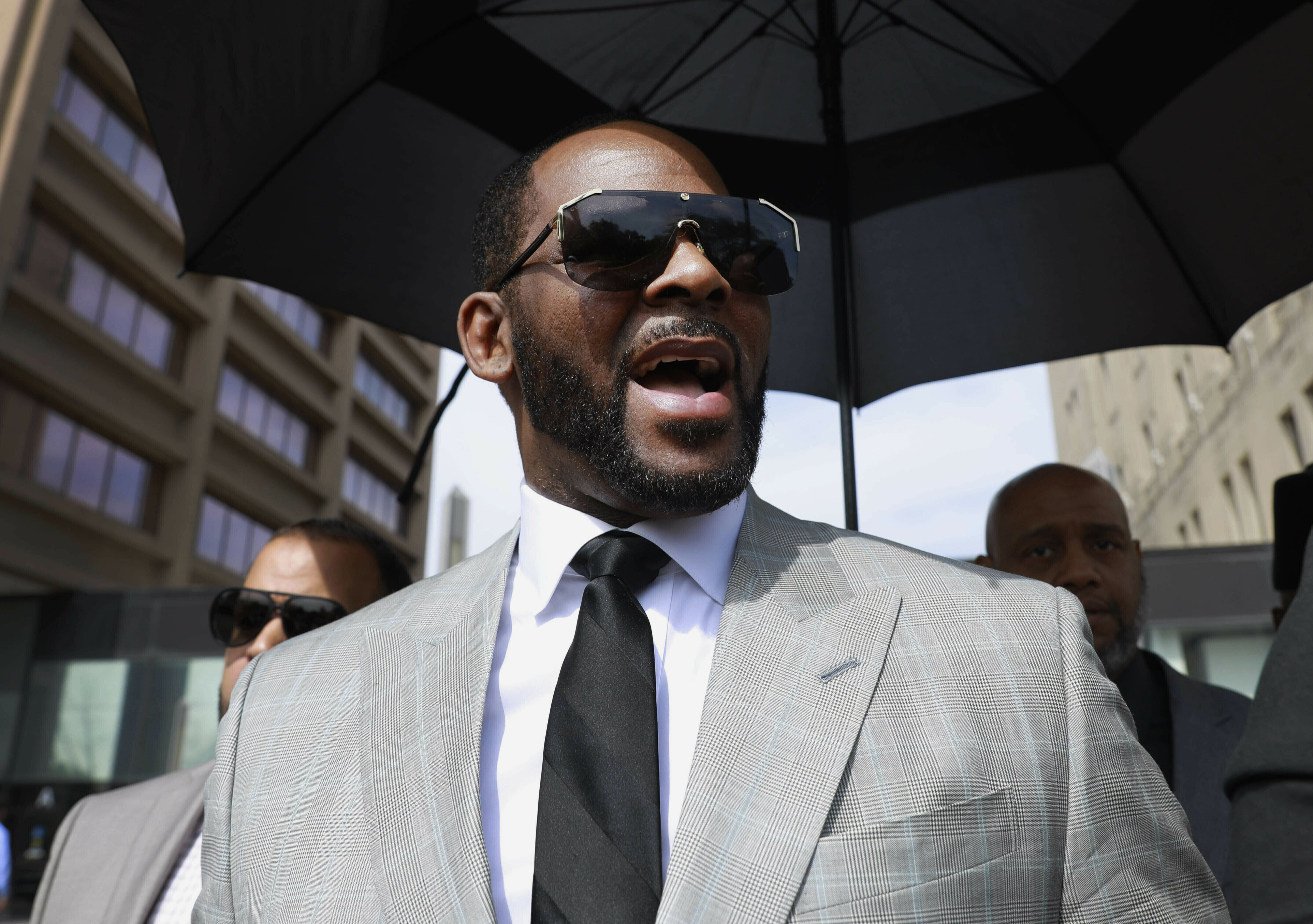 Musician R. Kelly leaves the Leighton Criminal Court building in Chicago. Photo / AP