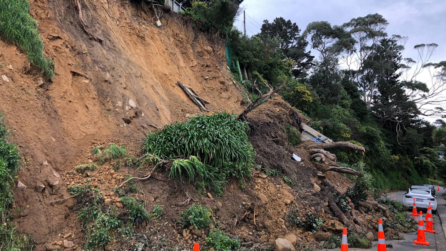 A slip on Tio Tio Rd. (Photo / Georgina Campbell)