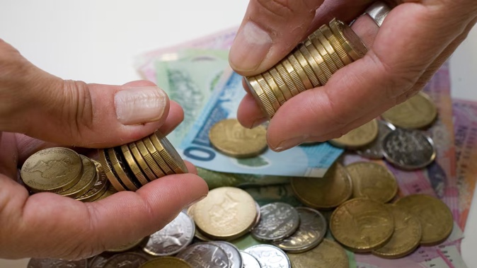 Morningstar's survey for the three months ended March showed the value of savings rose about $4 billion to $108.6b.