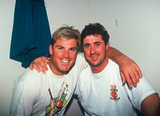 Shane Warne and fellow spin-bowler Tim May. (Photo / Photosport)