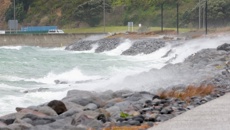 Live updates: ‘Crisis situation’ at Nelson Hospital after total power outage, 90,000 homes impacted amid extreme winds