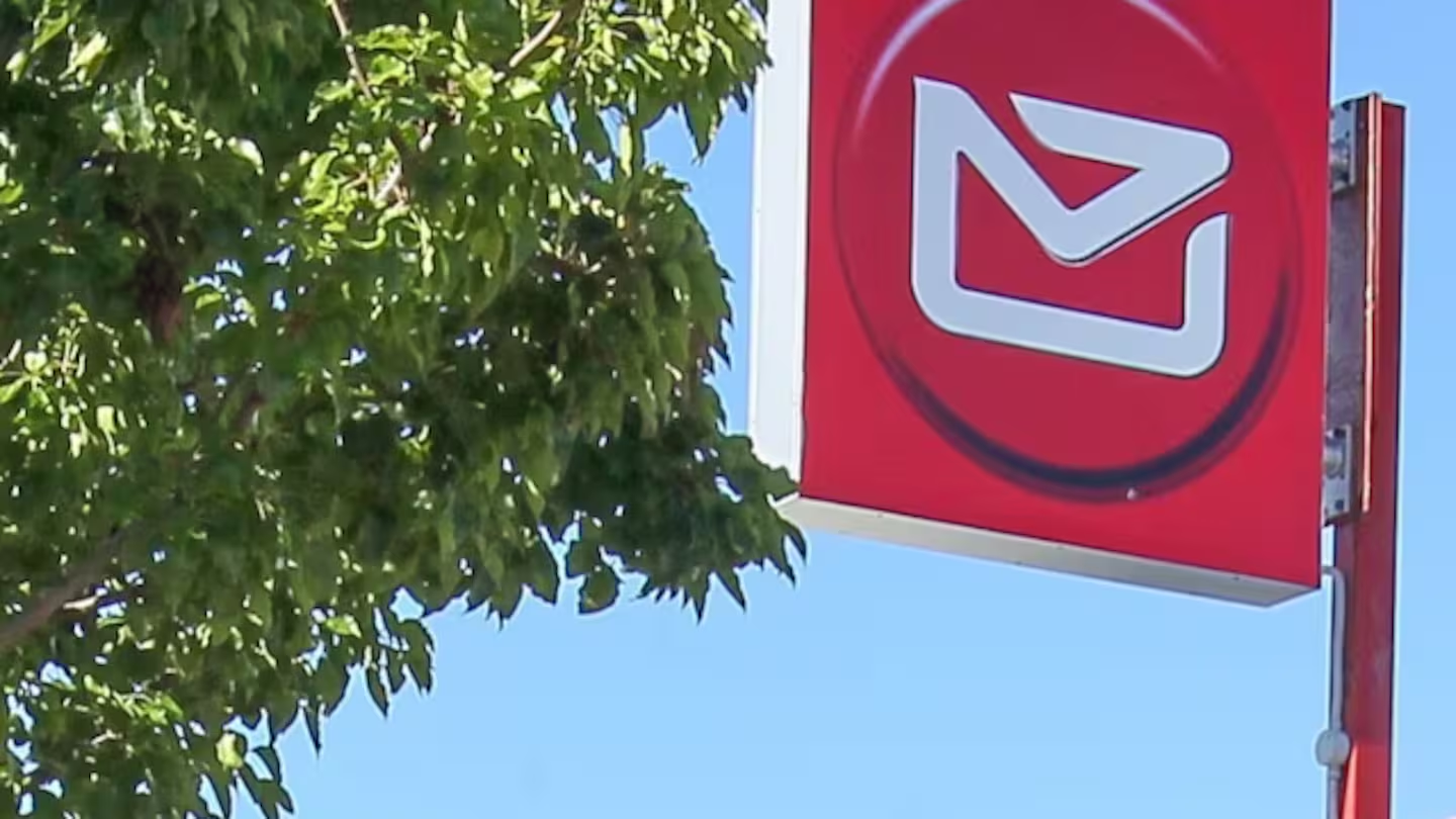 Pāpāmoa Pharmacy to keep core postal services after NZ Post review