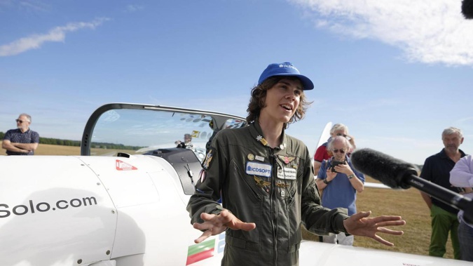 17-year-old to set record for solo flight around the world