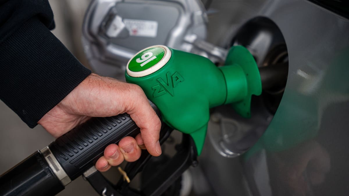 Number of days NZ is covered for fuel stock dips below last week's levels