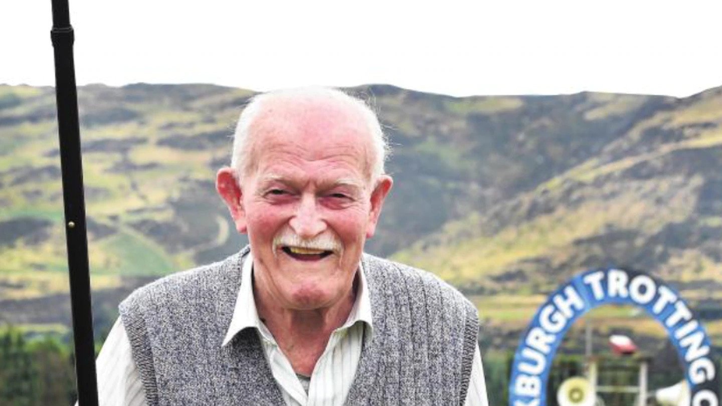 Bernie Forde (91), of Winton, enjoys the Roxburgh trots yesterday. Photo / Peter McIntosh