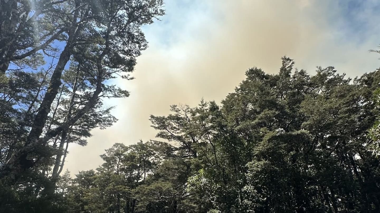 State Highway 47 closed as crews fight multiple Tongariro fires