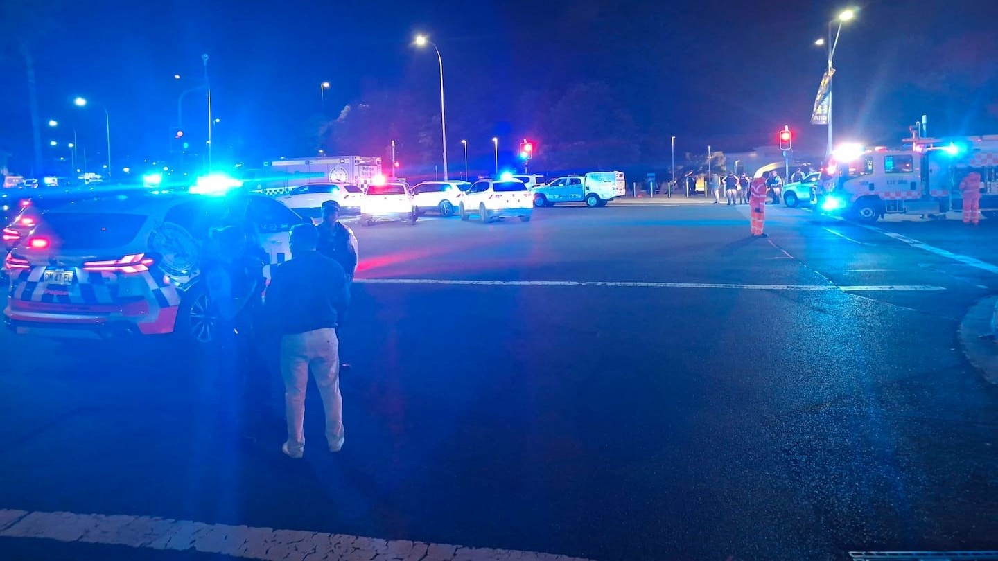 'Sprinting for my life': Kiwi describes fleeing Bondi Beach shooting scene