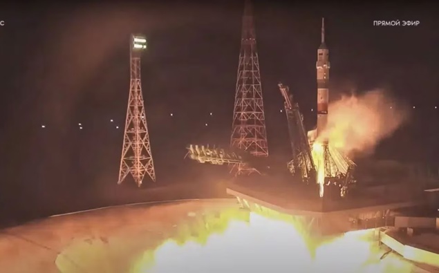 La Russie lance un navire de sauvetage vers une station spatiale après des fuites