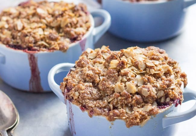 Mike van de Elzen: Pear crumble with pouring cream and burnt blackberry marshmallow