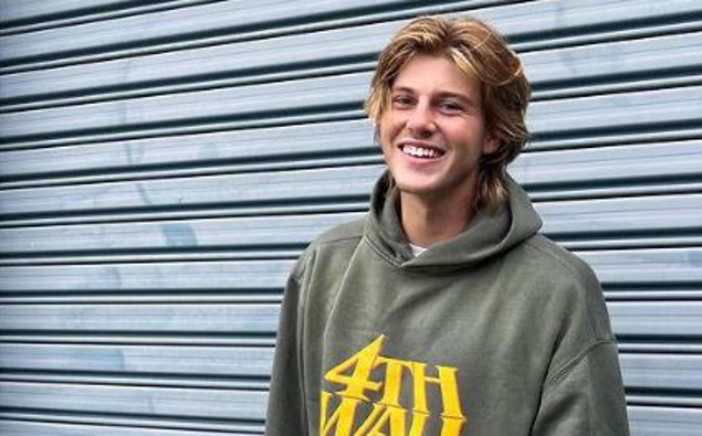 Music: Ruel - 4TH WALL