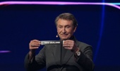 NHL legend Wayne Gretzky draws New Zealand during the FIFA World Cup 2026 Official Draw at John F. Kennedy Center for the Performing Arts. Photo / Getty Images