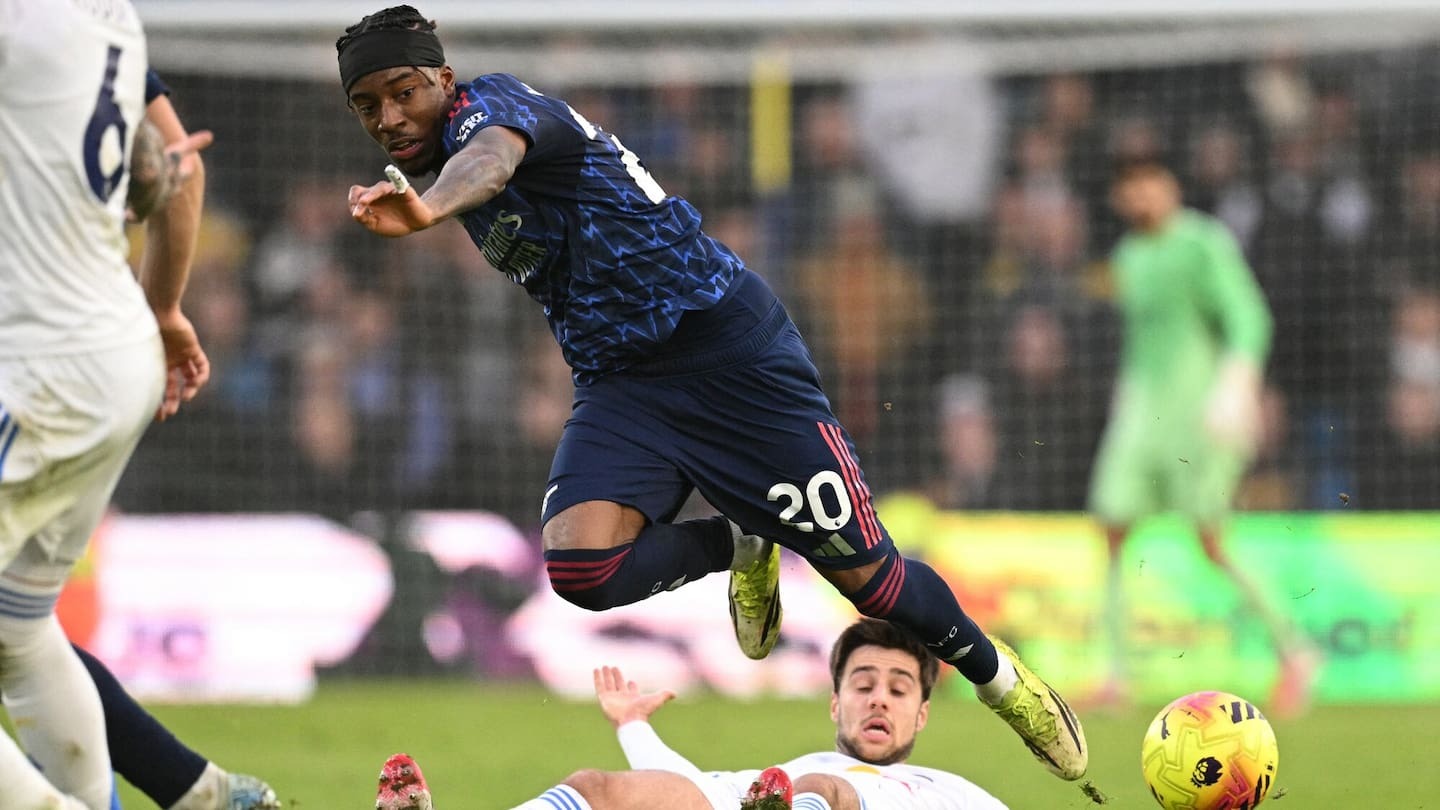 Premier League talking points: Arsenal surge as Man City slip