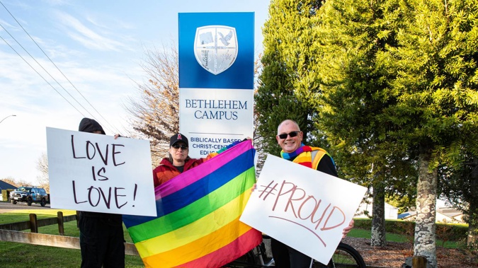 The group protesting outside Bethlehem College on Thursday. (Photo / Mead Norton)