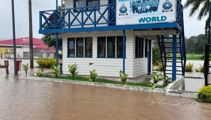 Cyclone leaves Fiji but flood risk continues