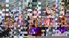 Prime Minister Jacinda Ardern (centre) in Sāmoa flanked by National Party leader Christoper Luxon (left) and Act leader David Seymour (right). Photo / Pacific TV