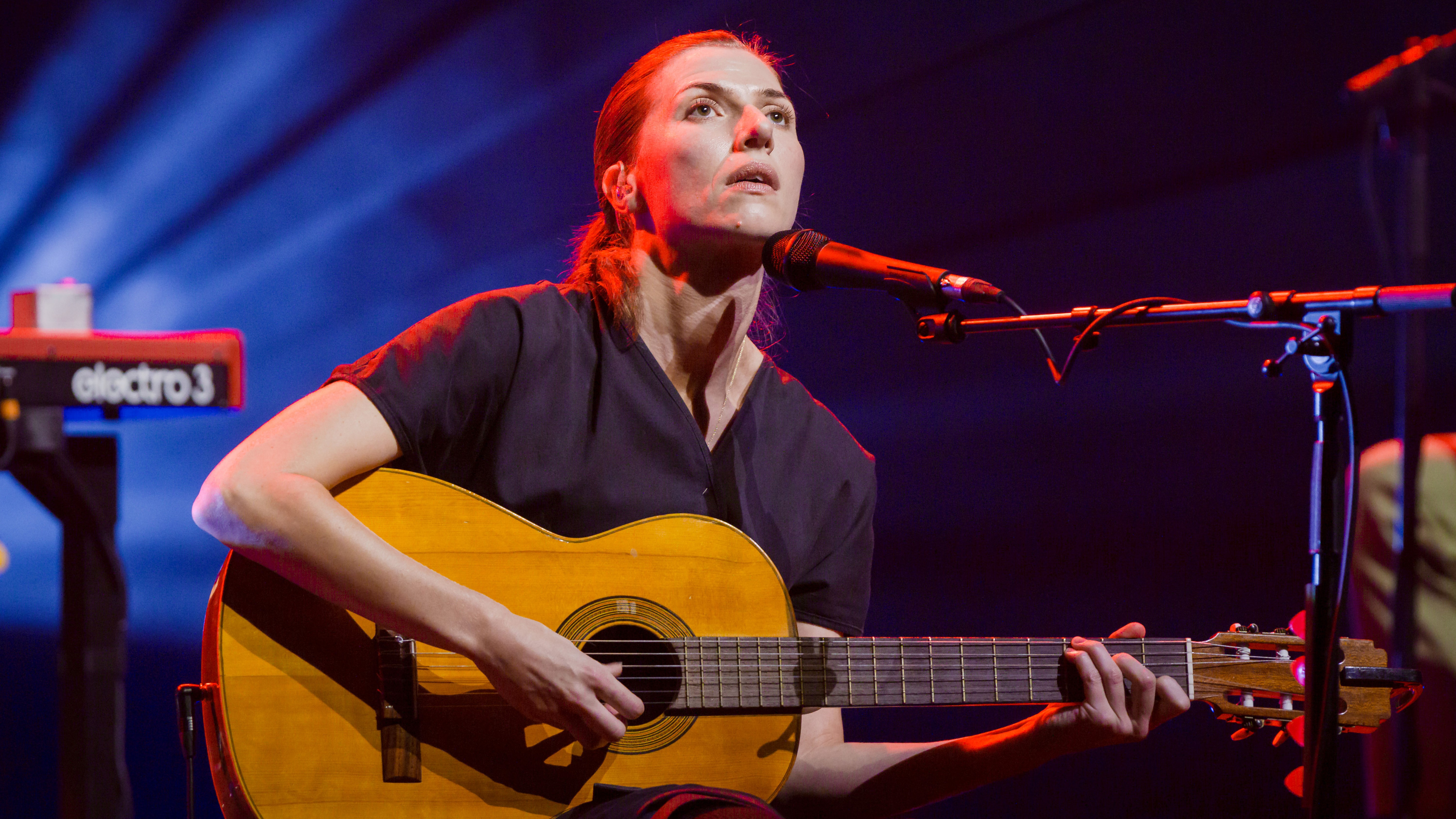 Intricate and mysterious: Aldous Harding releases new album 'Train on the Island' 