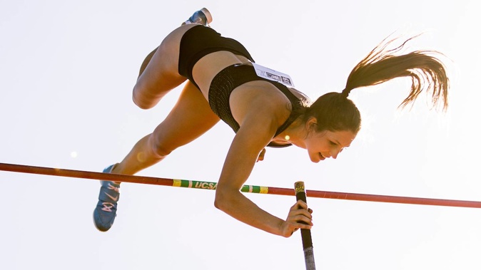 Eliza McCartney will only pick up a pole vault again late this year, after nearly a year's break forced by Achilles tendon and other injury issues. (Photo / Photosport)