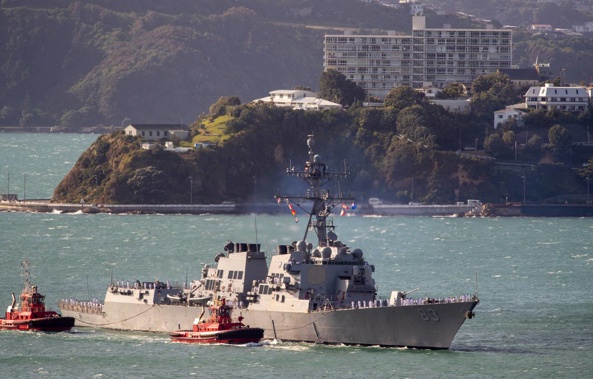 The gas turbine-propelled US Navy destroyer, USS Howard, arrived in Wellington this morning. (Photo / Mark Mitchell)