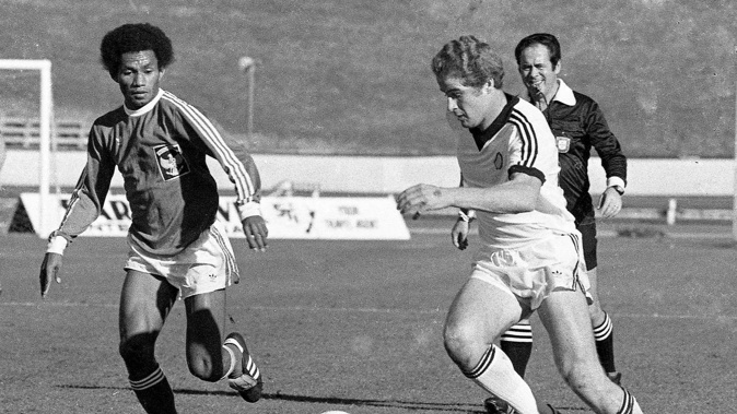 Grant Turner attacking the goal as New Zealand beat Indonesia 5-0 in an elimination game at Mt Smart Stadium for the 1982 World Cup. Photo / Anthony Phelps