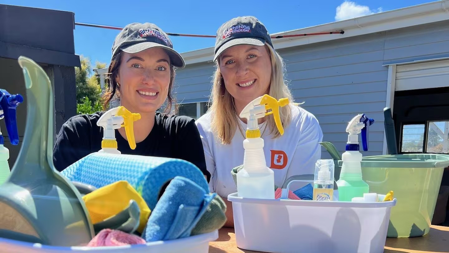 'Here to erase the evidence': Duo removing the aftermath of big nights out