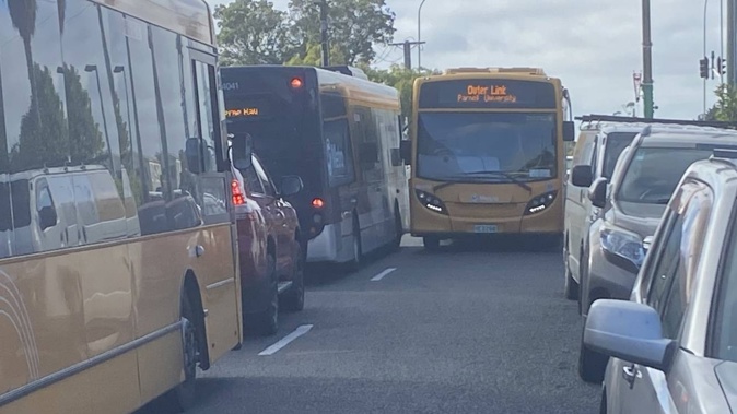 Chaos on Kiwi Rd, Pt Chevalier this morning after Auckland Transport extended the closure of Meola Rd for three months.
