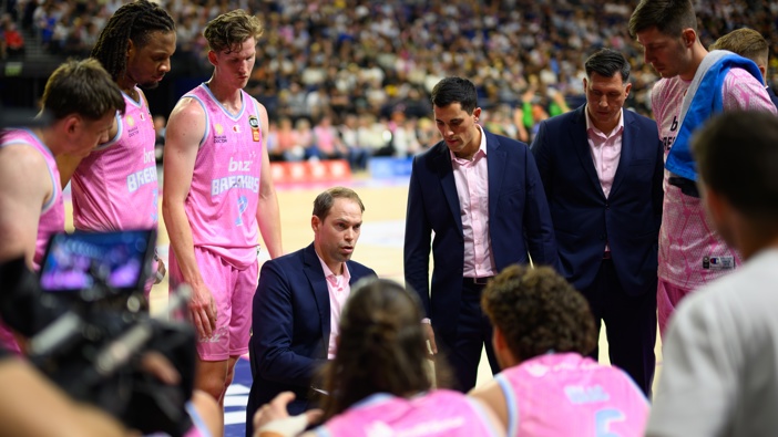 Head Coach Petteri Koponen of the Breakers speaks to his players during the round six NBL match between New Zealand Breakers and South East Melbourne Phoenix at Wolfbrook Arena, on October 24, 2024, in Christchurch, New Zealand. (Photo by Kai Schwoerer/Getty Images)