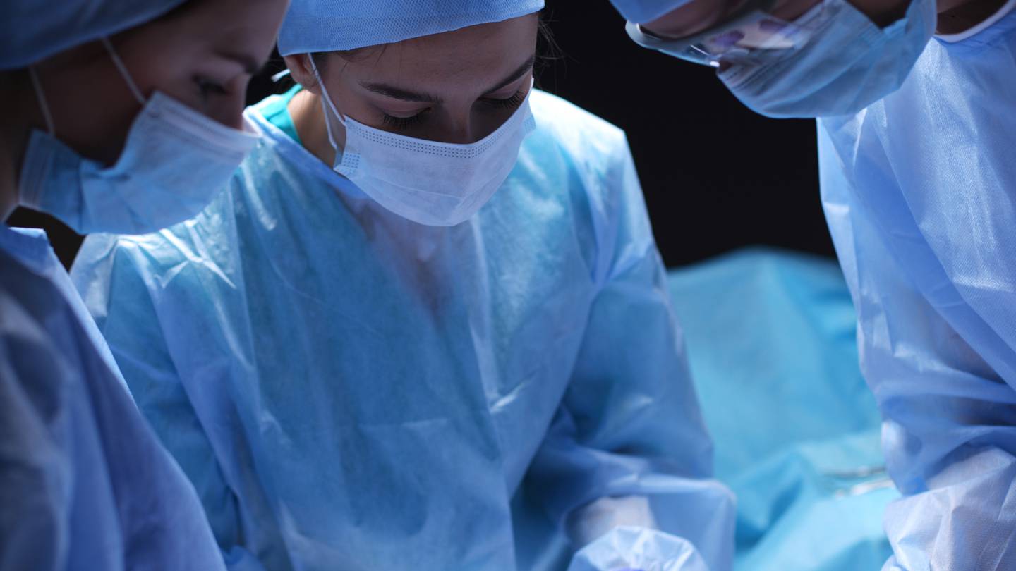 A junior doctor allowed a medical student to surgically insert a contraceptive device into a patient's vagina without her consent. Other students observed the procedure. Photo /123rf