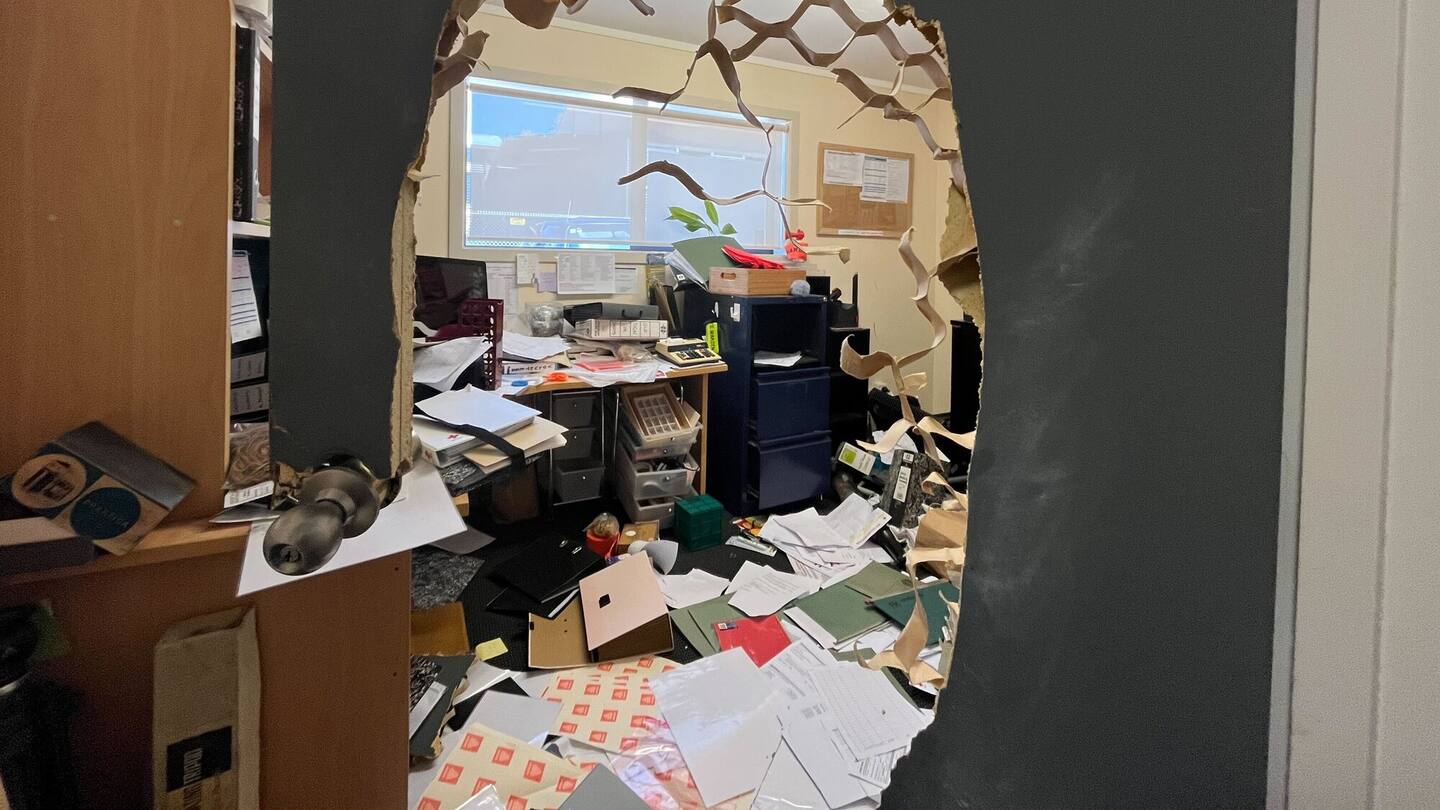 Napier South Red Cross shop raided, safe in office smashed, $1800 stolen