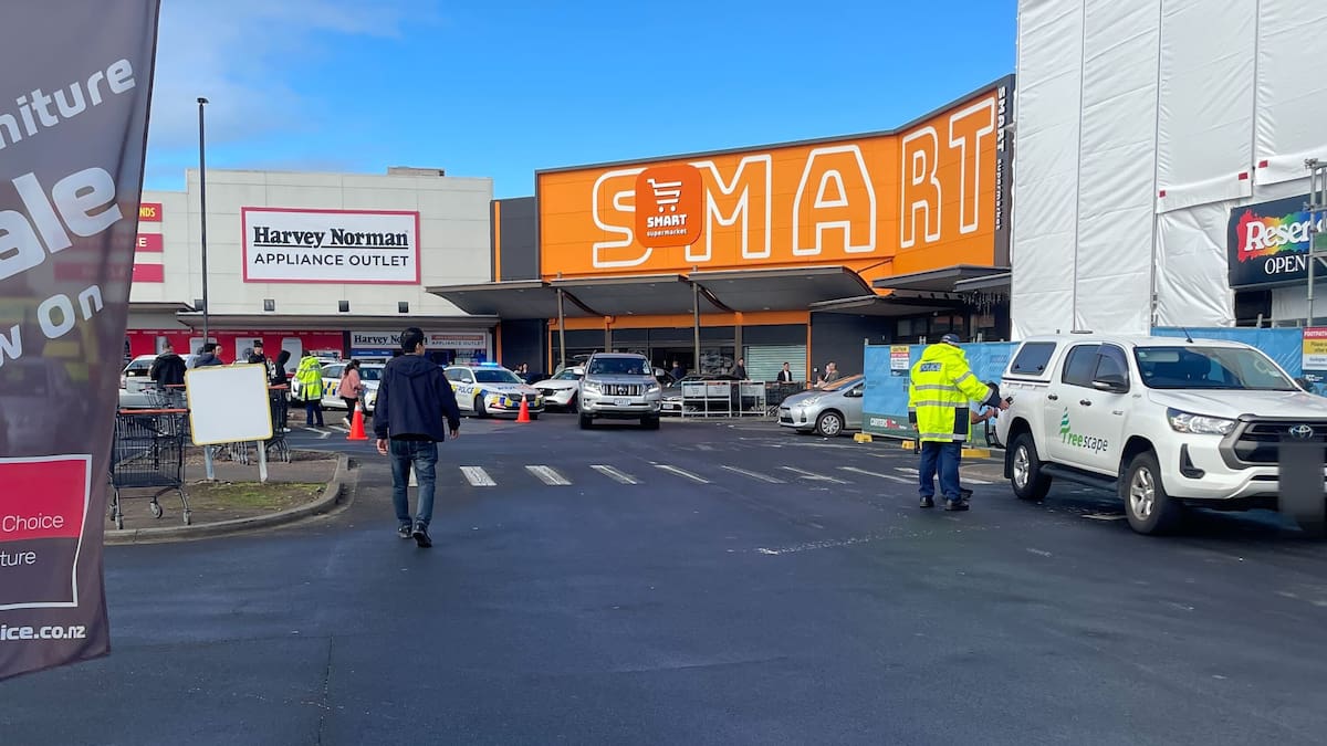 Pedestrian seriously injured after being hit by vehicle in East Auckland carpark