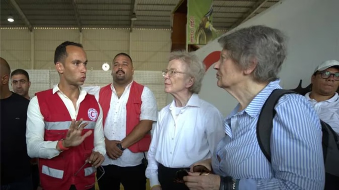 Former Irish President Mary Robinson and Former New Zealand Prime Minister Helen Clark at an Egyptian Red Crescent centre. Photo / Elder