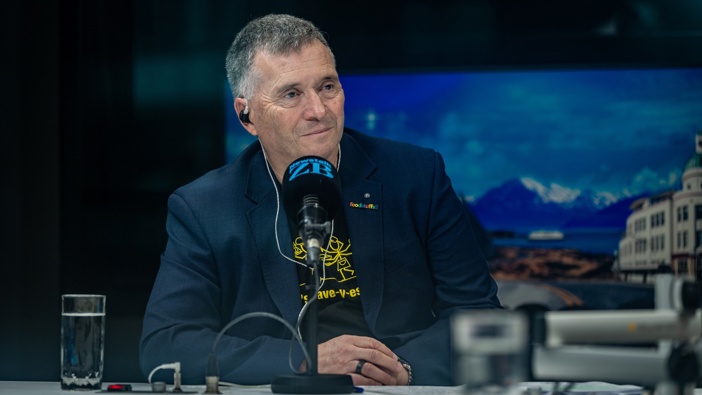 Foodstuffs North Island CEO Chris Quin taking listener questions with Newstalk ZB's Kerre Woodham. Photo / Michael Craig