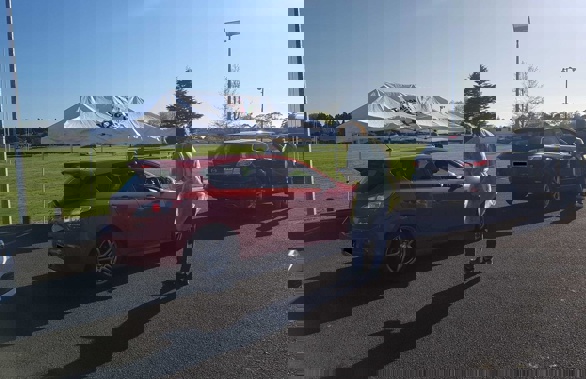 Motorists arriving at a Katikati pop-up testing centre this morning, after a person who arrived in the community tested positive for Covid-19. (Photo / Carmen Hall)