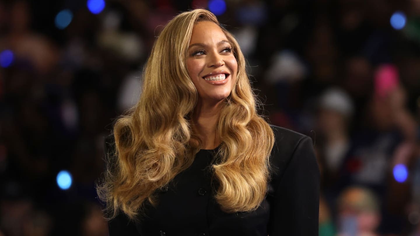 Beyonce declared a billionaire by Forbes magazine