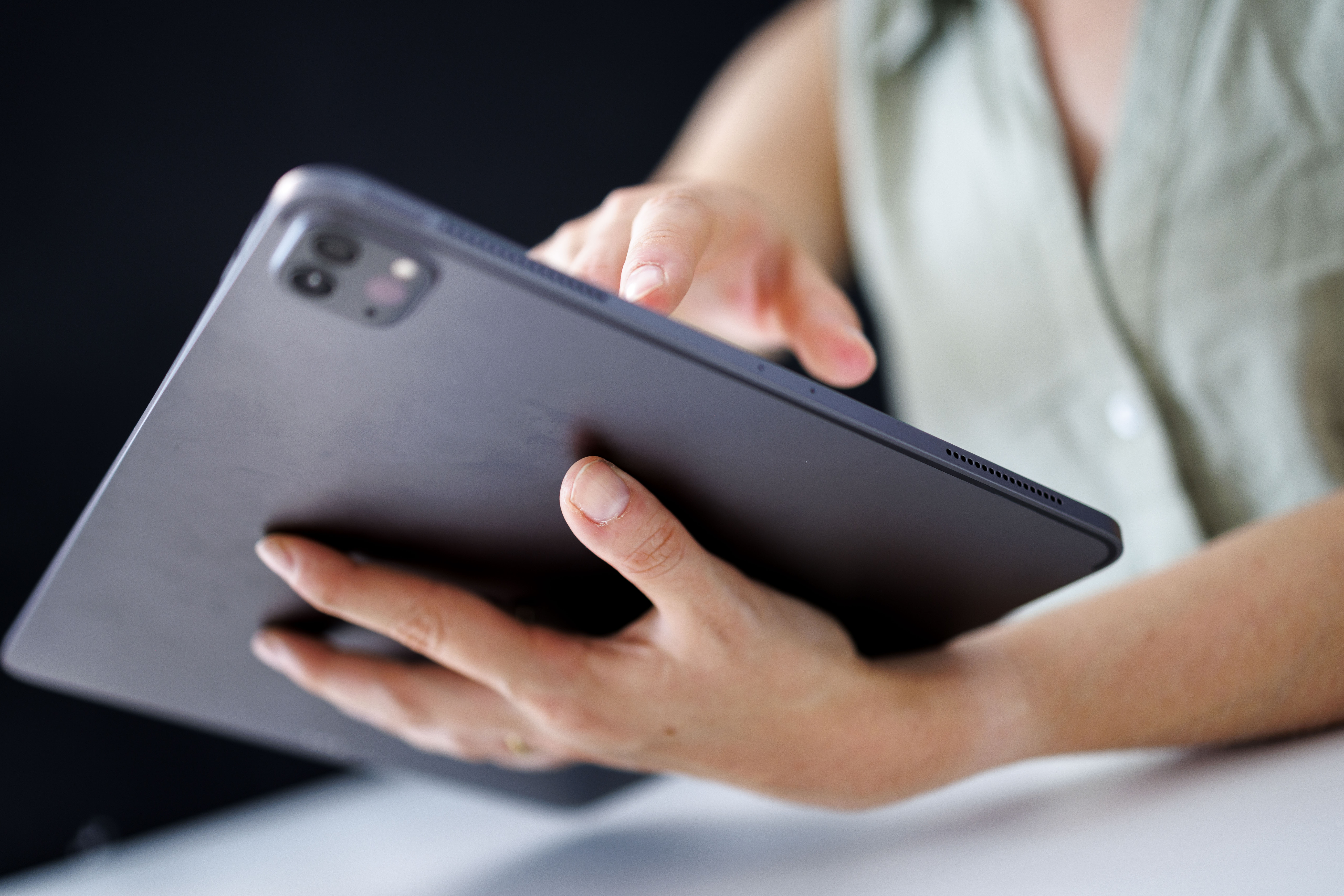 'Pros and cons': Educators weigh up adding touch-typing to school curriculum 