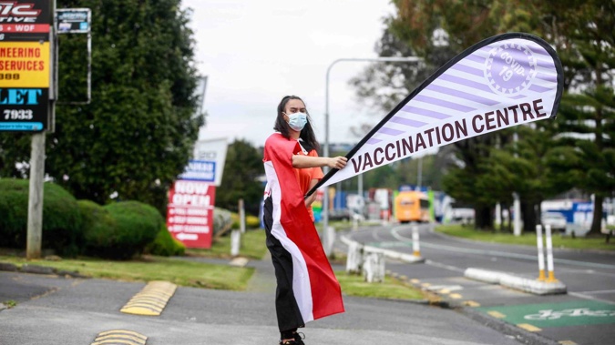 Taquayzsha Te Ahu-Waugh of Mā Te huruhuru Youth Leadership Group at a Covid-19 vaccination drive in Manukau. (Photo / Alex Burton)